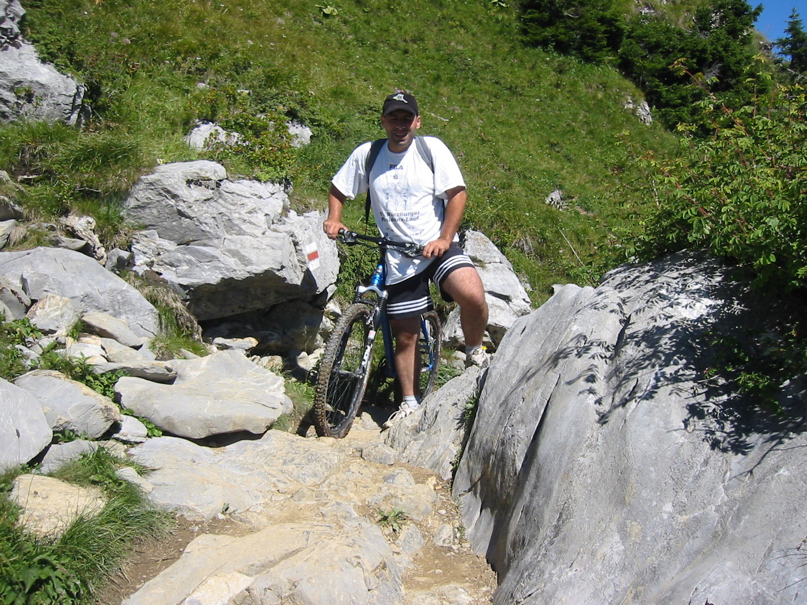 116-1635_IMG.JPG