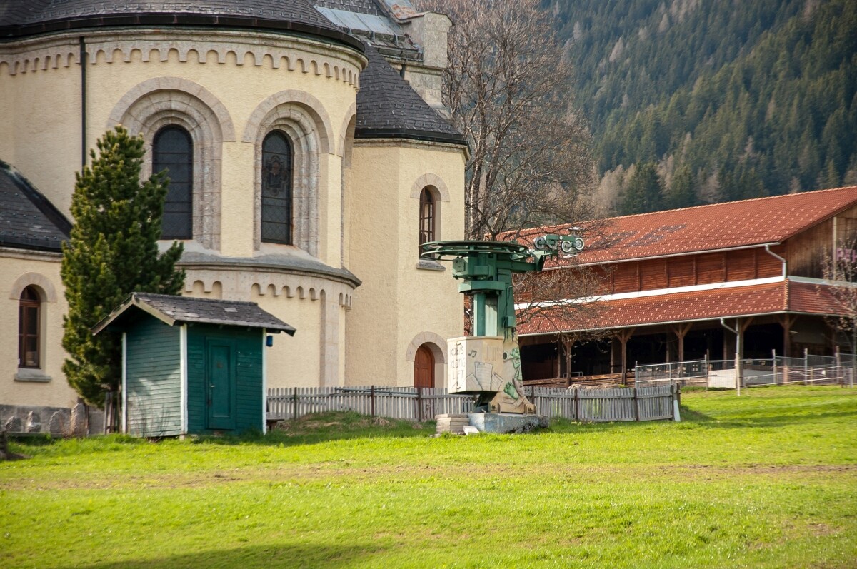 145.JPG
