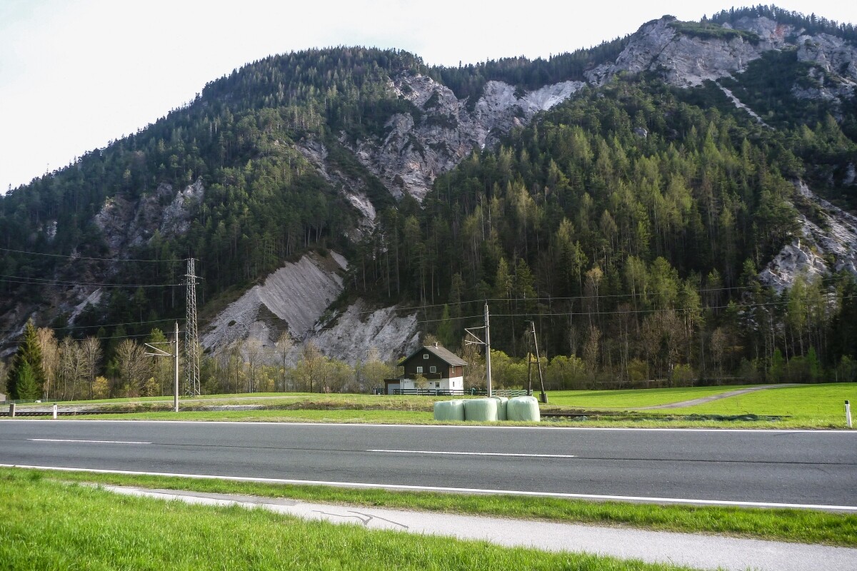 182.JPG