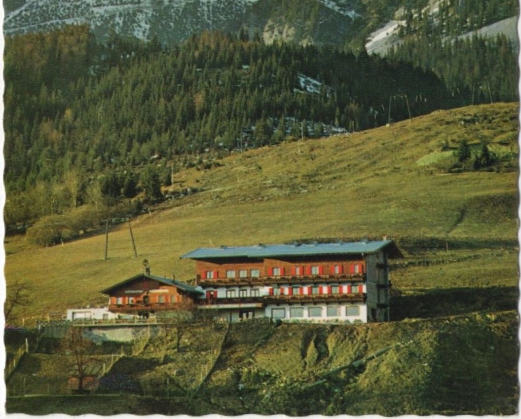 448_001.jpg