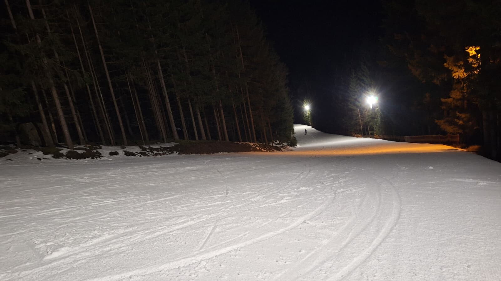 Außenrum-Piste unten.jpeg