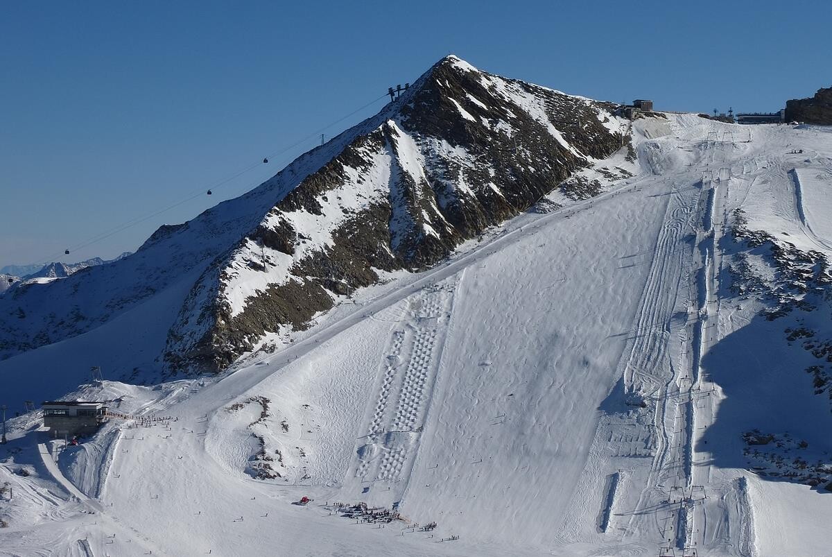 hintertux220.jpg