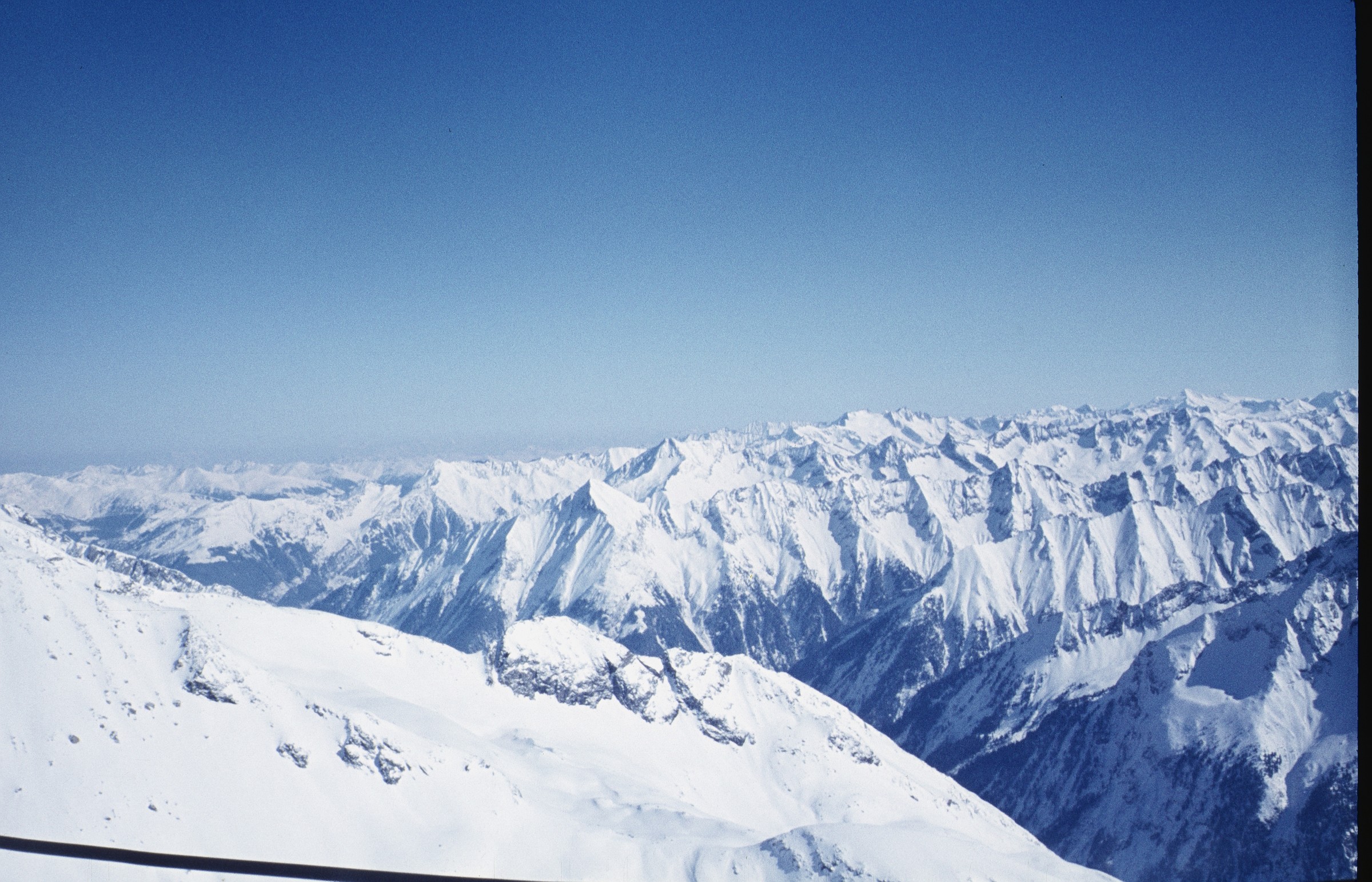 HJ30_1982_3_009.jpg