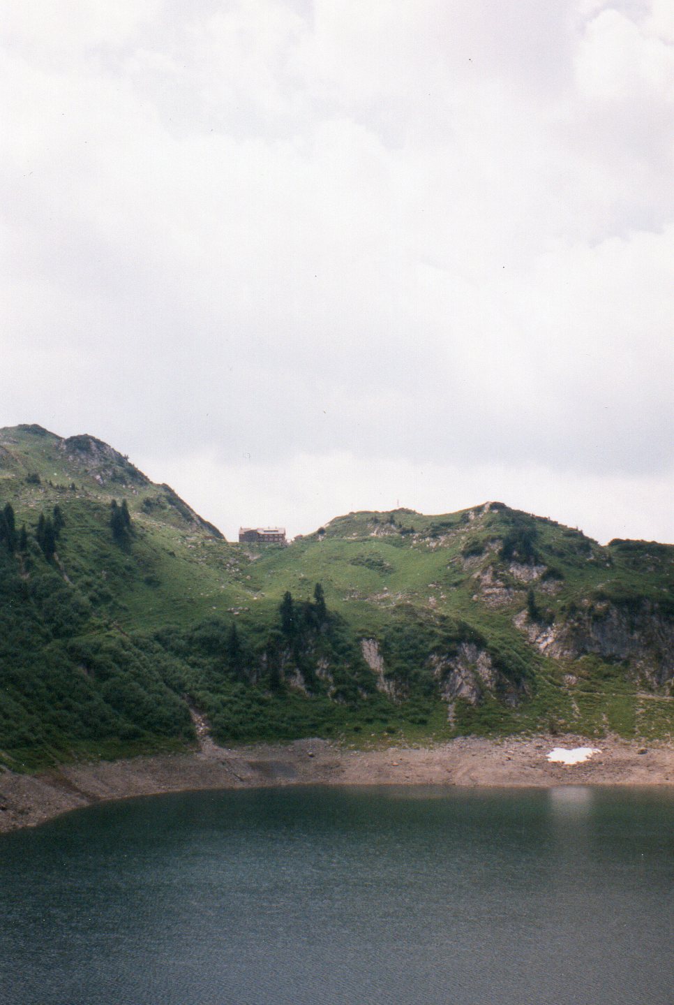 img005.jpg