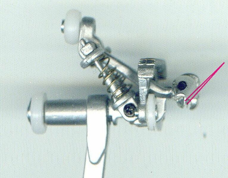ModifiedNeedlesClamp01Net.jpg