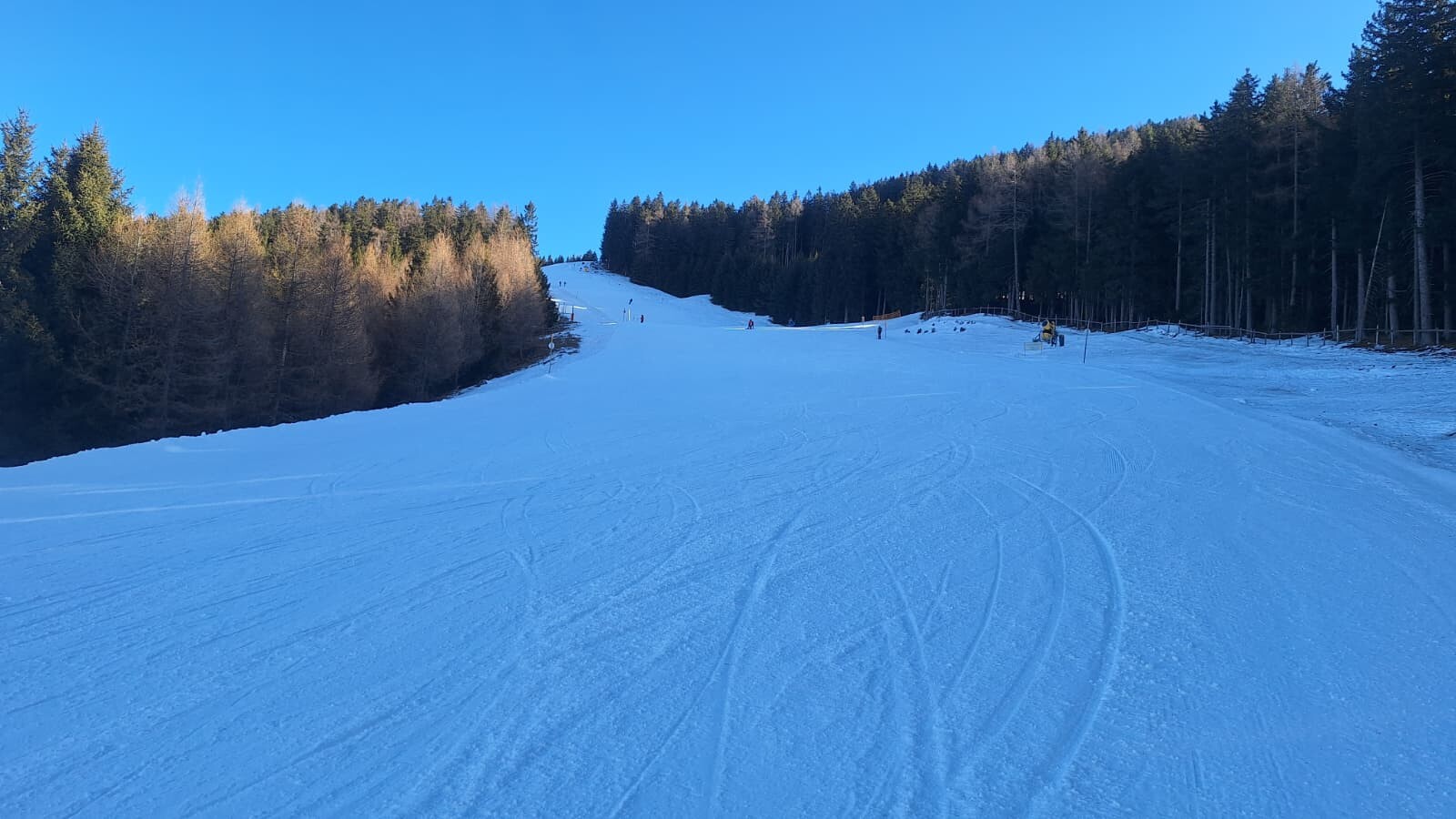 Rot unterhalb Mittelstation.jpeg
