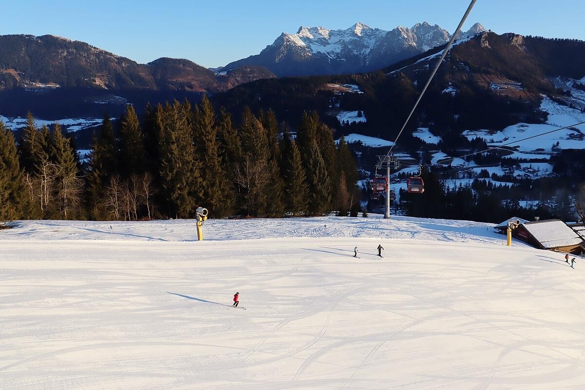 skicircus01.jpg