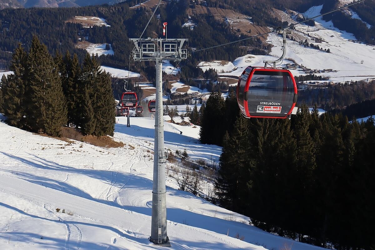 skicircus02.jpg