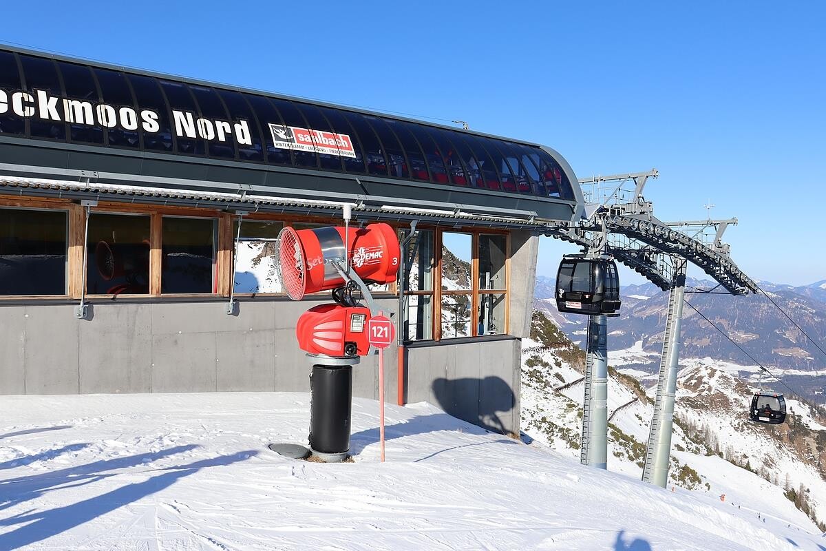 skicircus30.jpg
