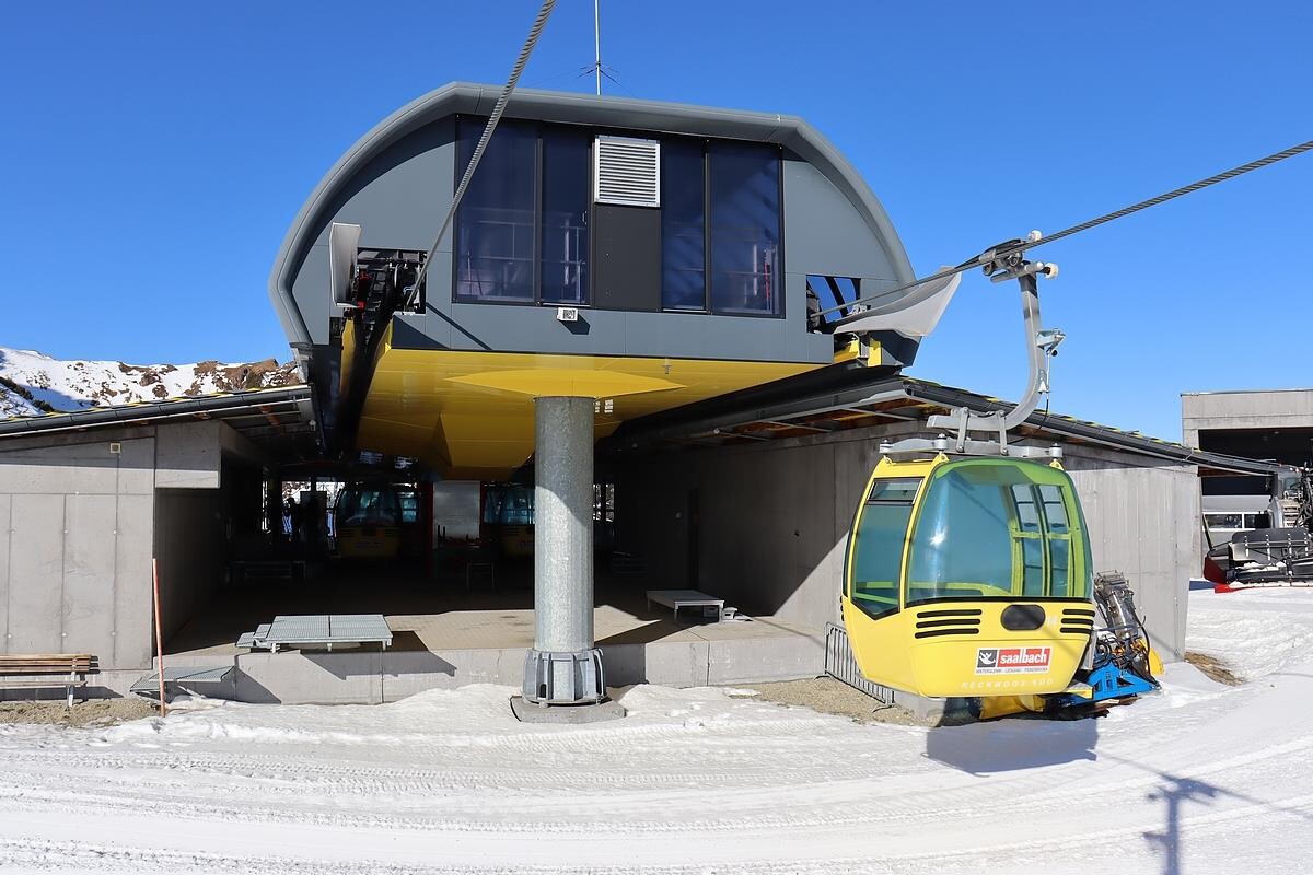 skicircus35.jpg