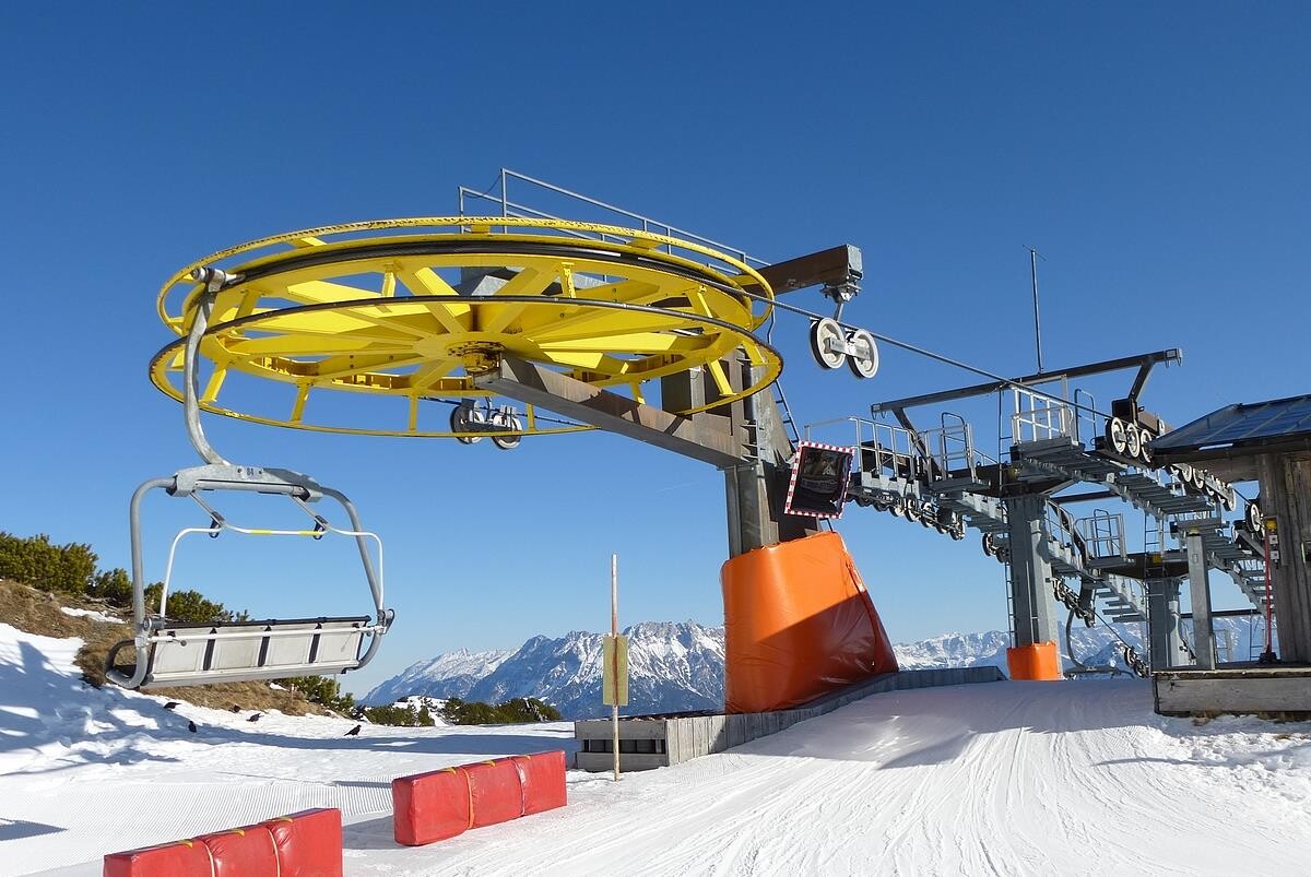 skicircus40.jpg