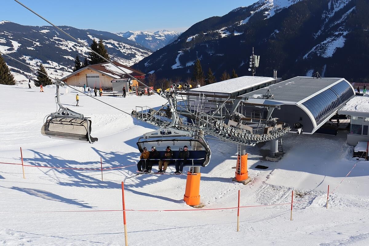 skicircus60.jpg