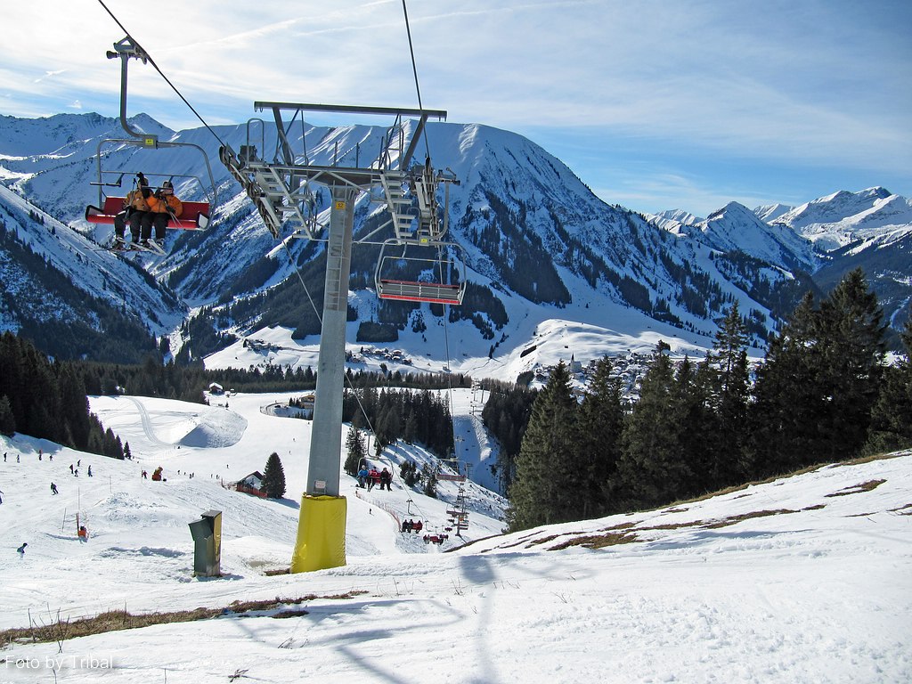 comp_img_53899m27.jpg
