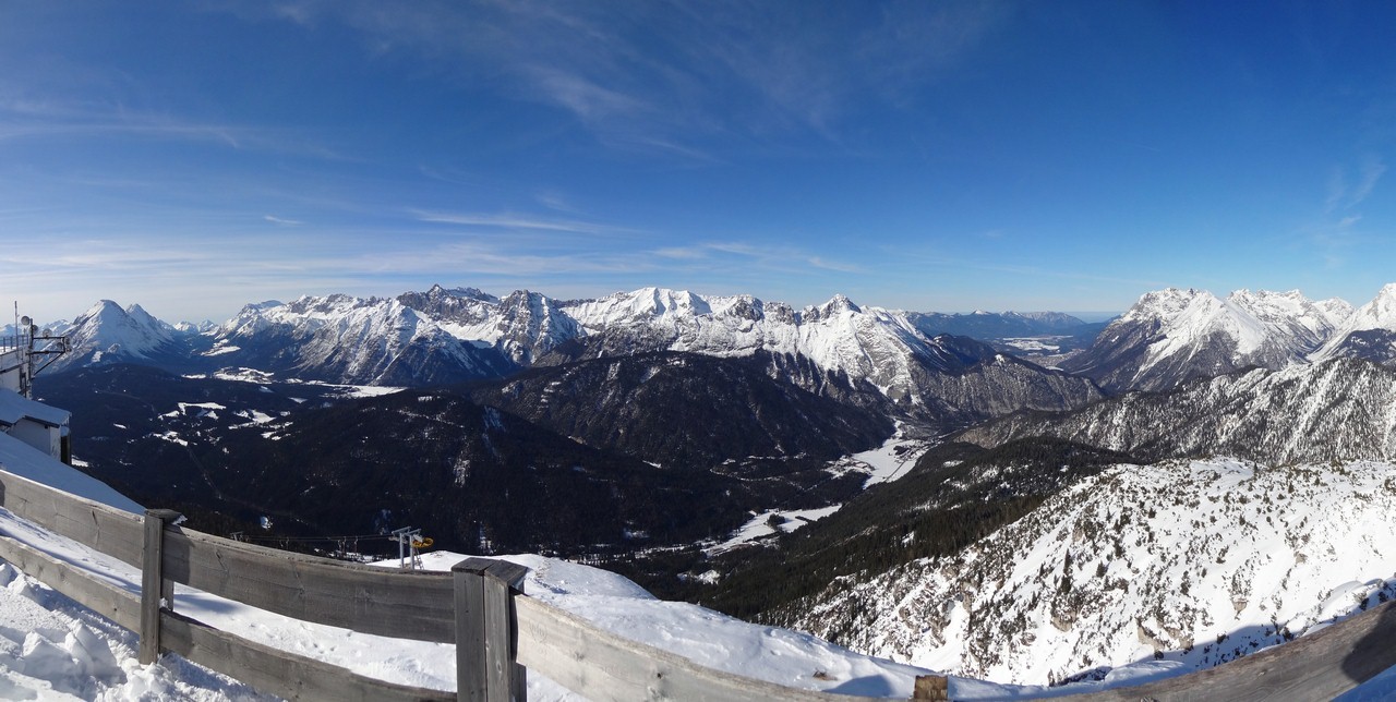 dsc05196_pano3luv2.jpg