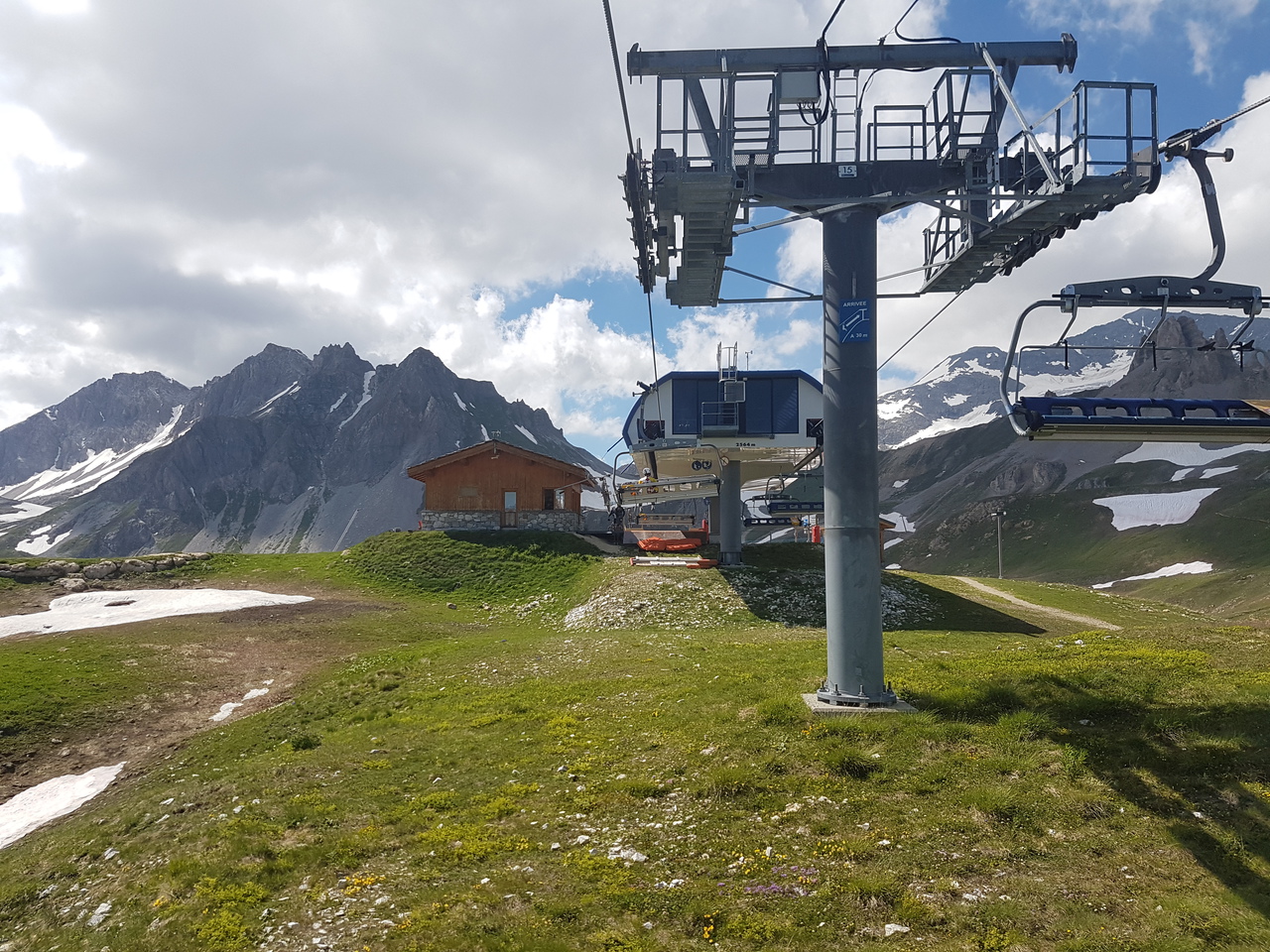 171einfahrtindiebergsxff5x.jpg