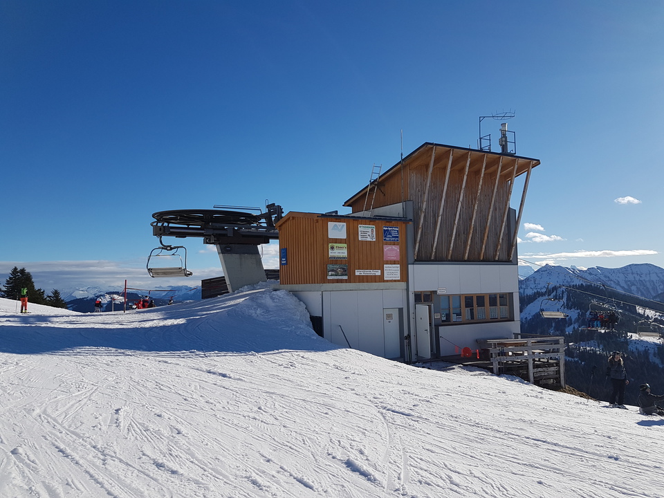 52.bergstation4-clf6yszo.jpg