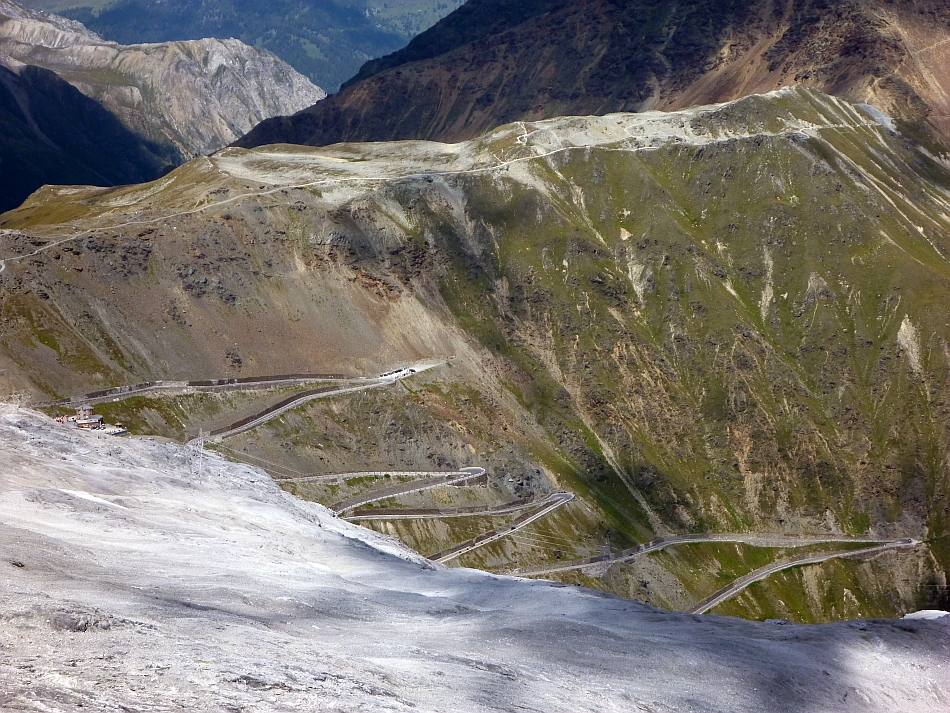 p1220511a7sau.jpg