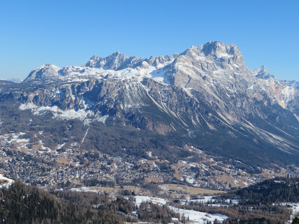 0301cortina0788fjla.jpg