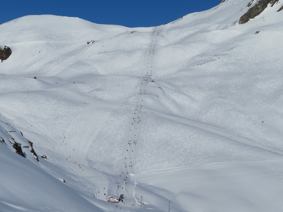 1scuol26s8ko8.jpg