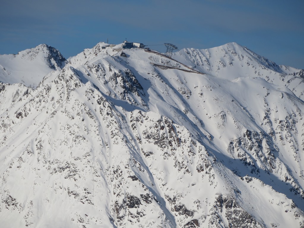 2gurgl05bwewp.jpg
