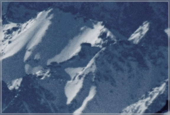 052aaamh55.jpg