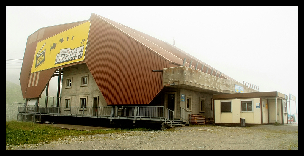 23_9727.jpg