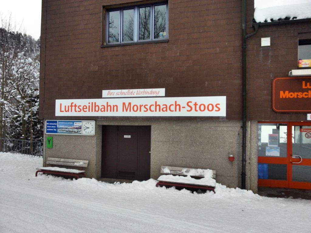 bergstationluftseilba7vjp2.jpg