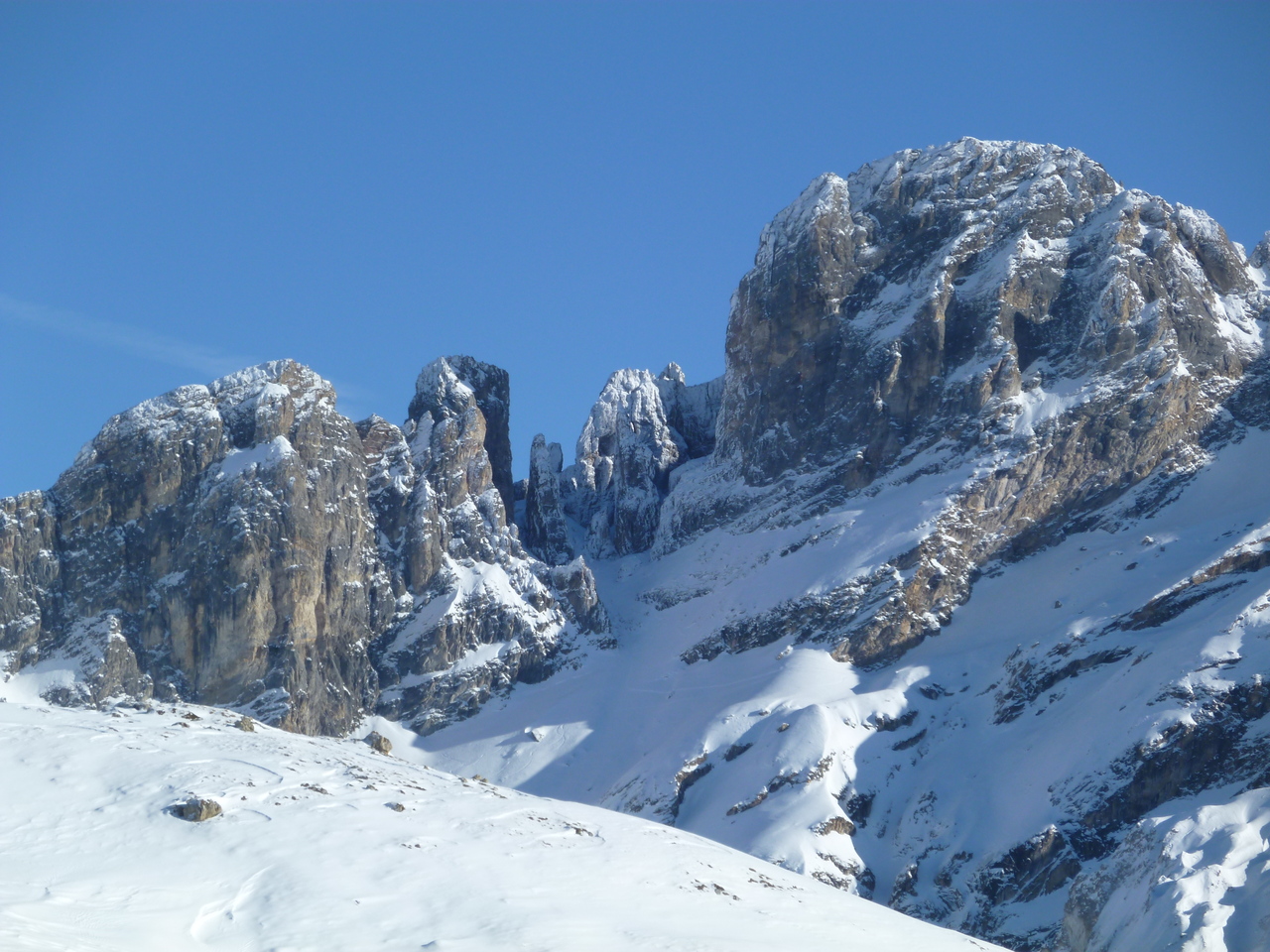 p10407369wx5l.jpg