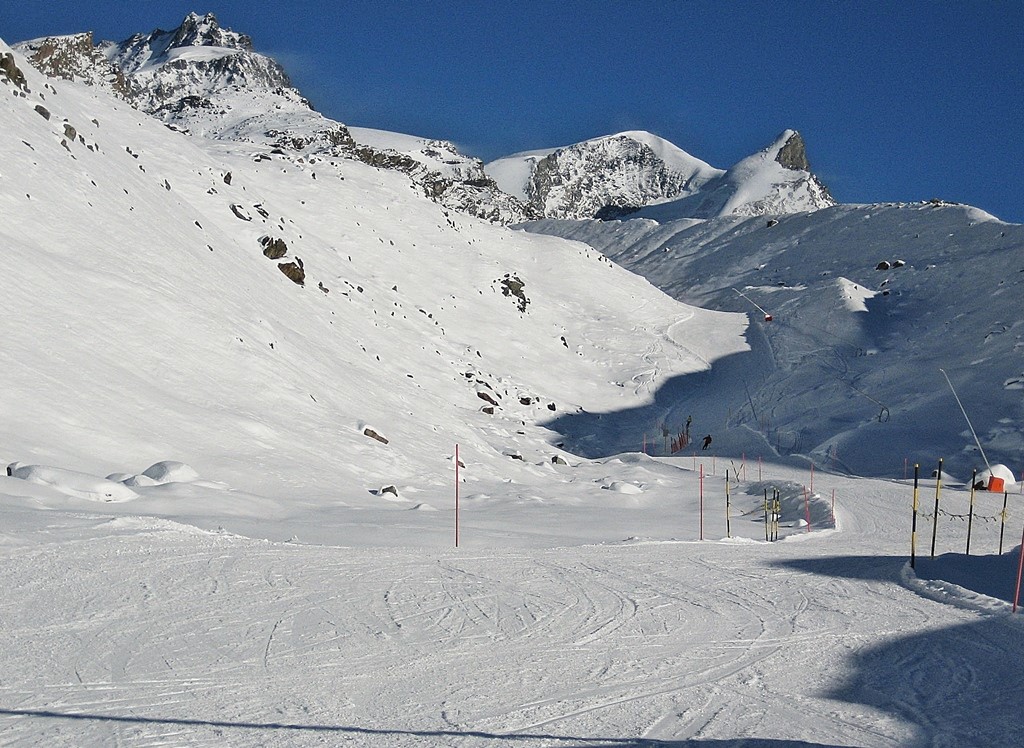 f49zdez09334zatp10.jpg