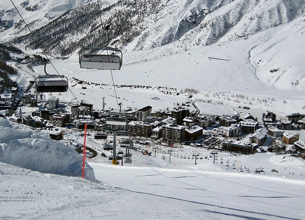 mrz2010373nv84pw9.jpg