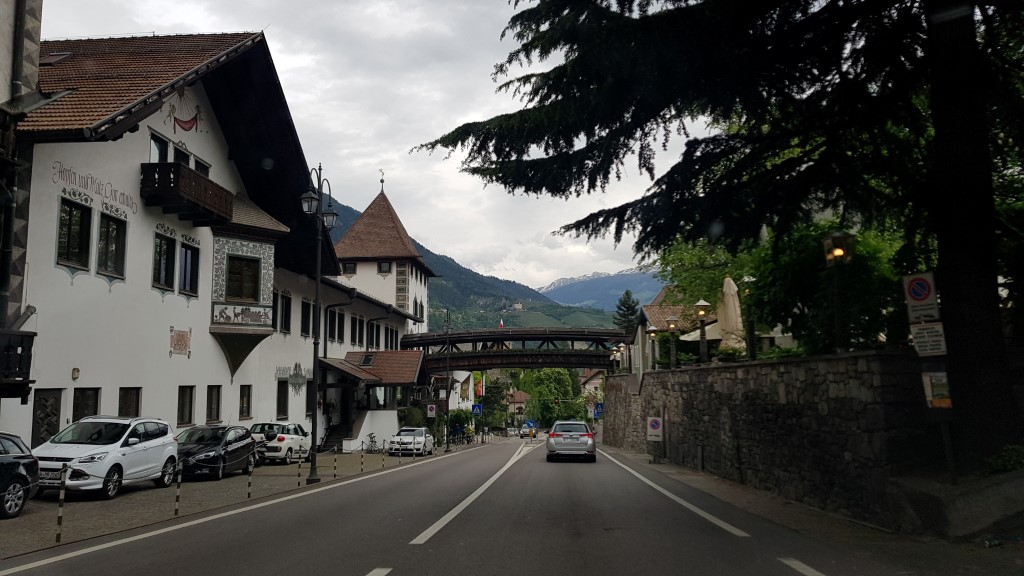 20180501_143051j1pr7.jpg