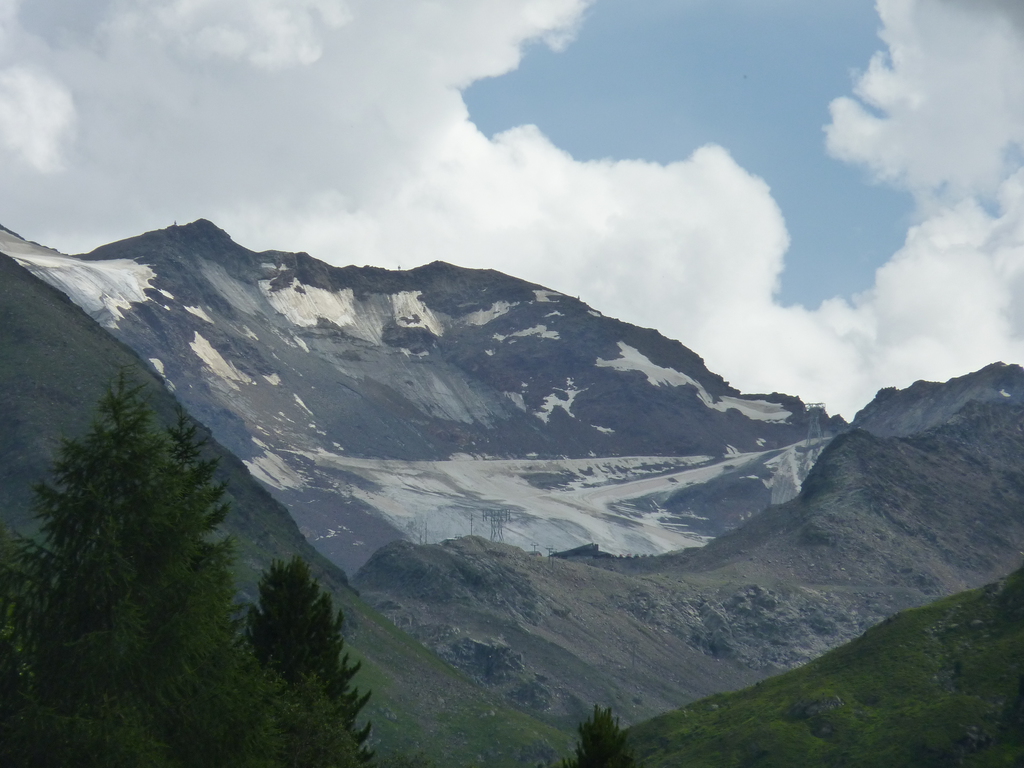 p1250153h9j4w.jpg
