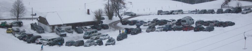 parkplatzgrafenherberpeujj.jpg
