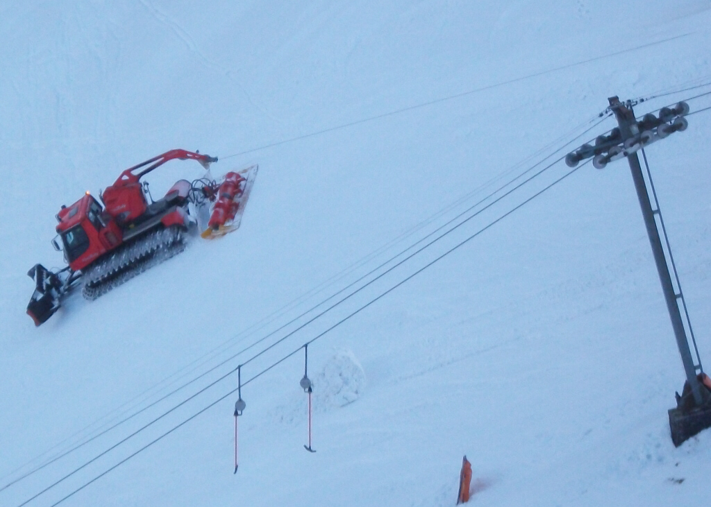 pb300wpolarsteilhangr2rj56.jpg