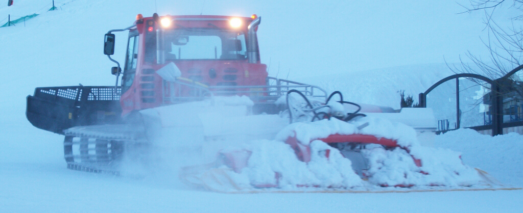 pistenbully300beiderae9u6p.jpg