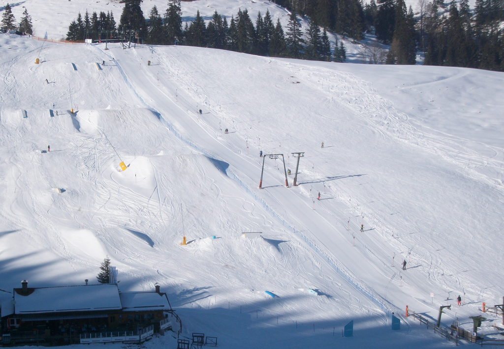 snowparkqvjq5.jpg