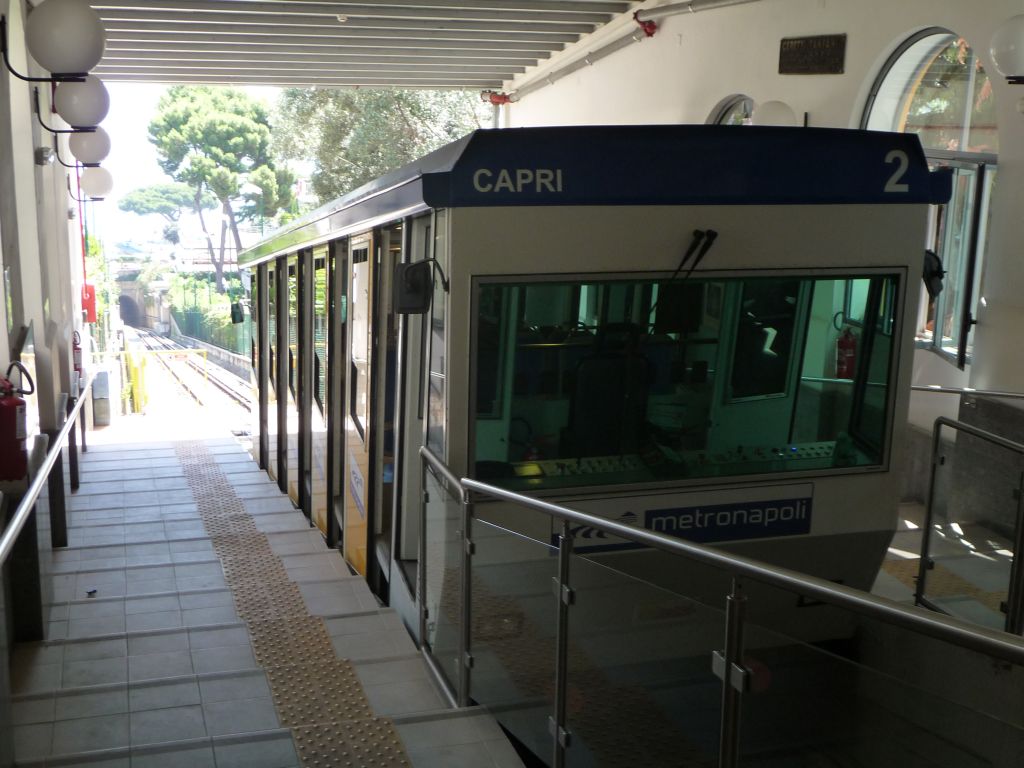 p137080950a1j.jpg