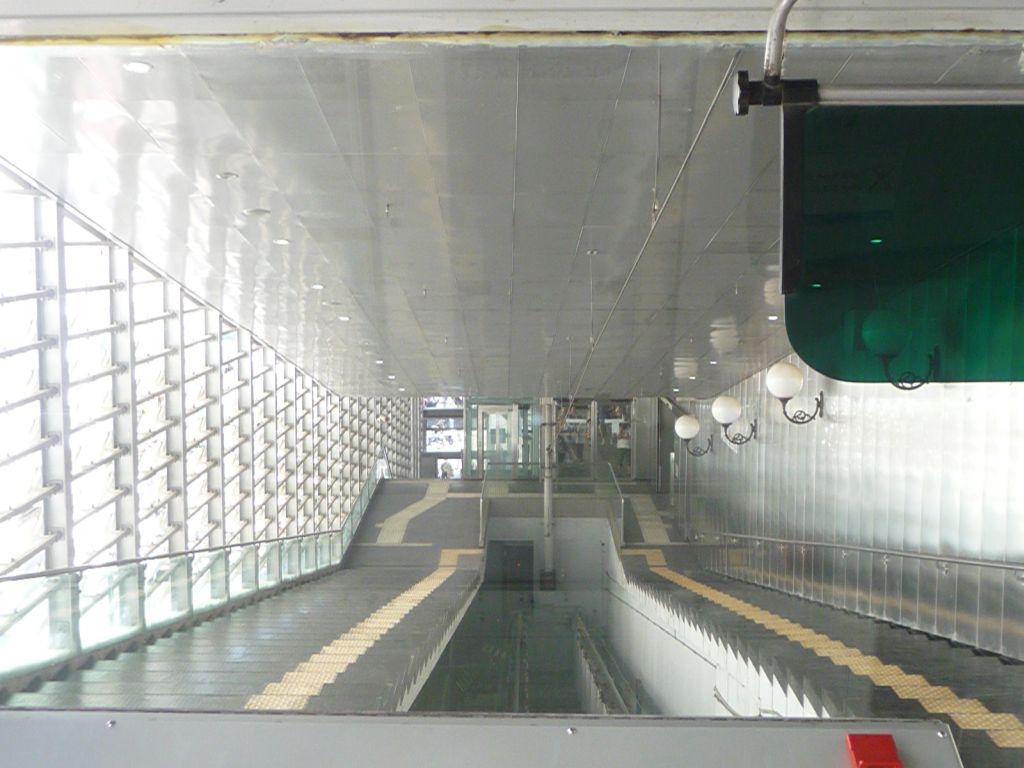 p1370976h7a0k.jpg