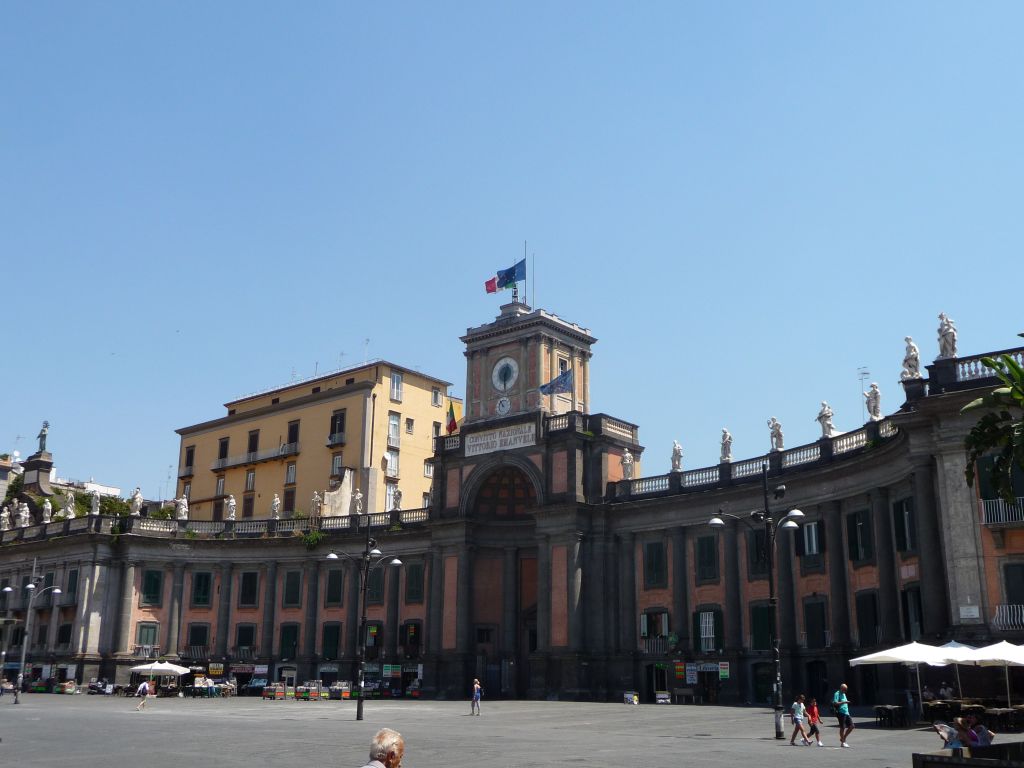 p13709951vla2.jpg