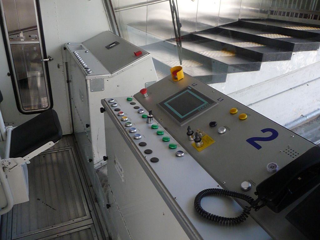 p1380116acjir.jpg