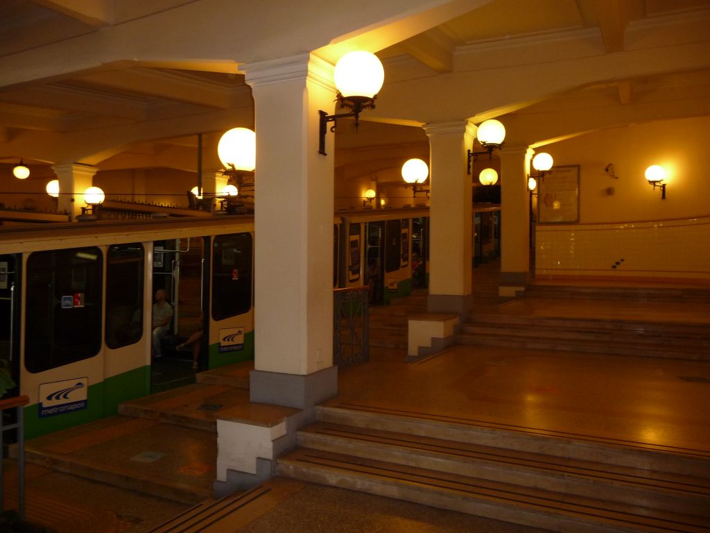 p1380193n6xlj.jpg