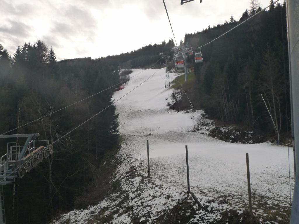 p14203126js14.jpg