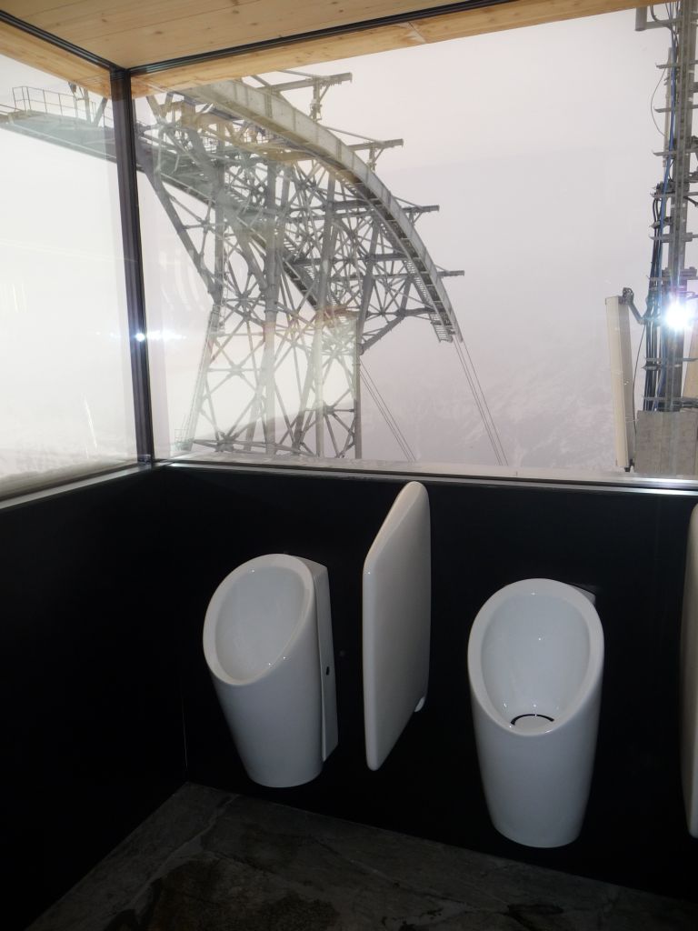 p1430588y7ue6.jpg