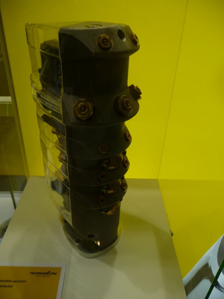 p14400795br1b.jpg