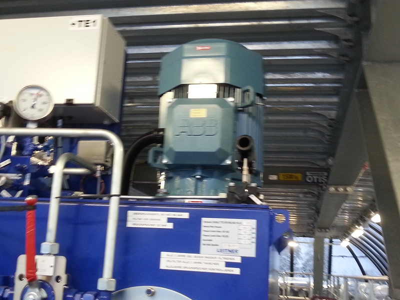 20130217_163733p8yrr.jpg