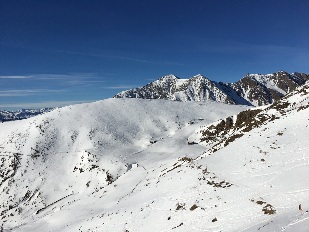 838738af-951a-4dec-80tkm2.jpeg
