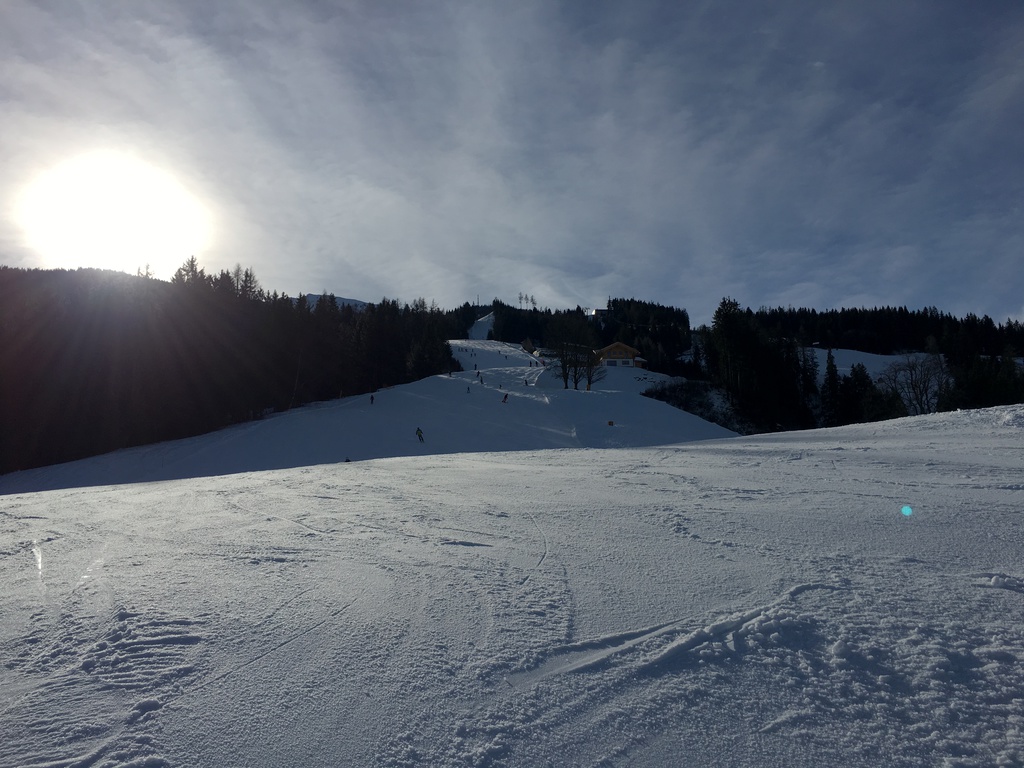 ea265f0b-e413-43ad-afjs9q.jpeg