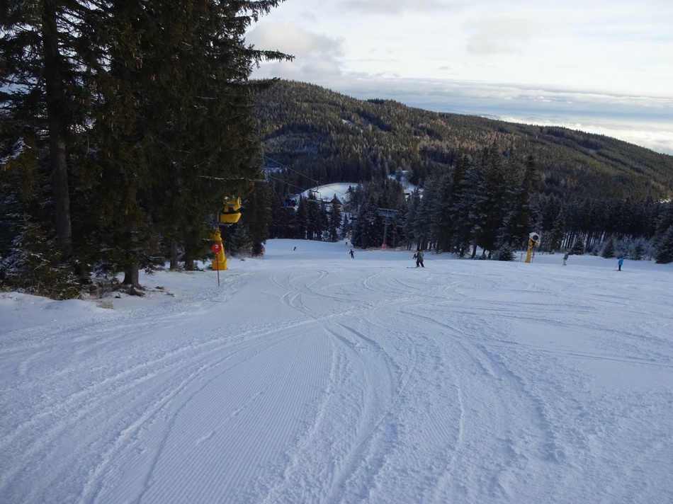 comp_02carvingpistevviuj.jpg