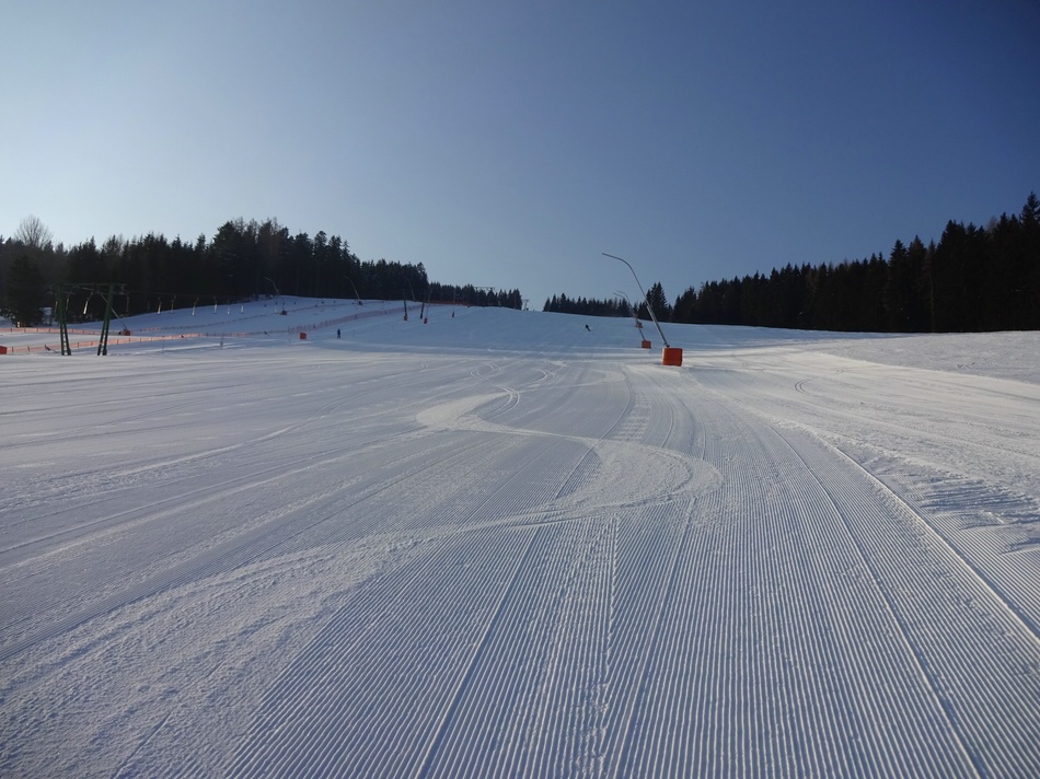 comp_02schieferwiesemjhuix.jpg
