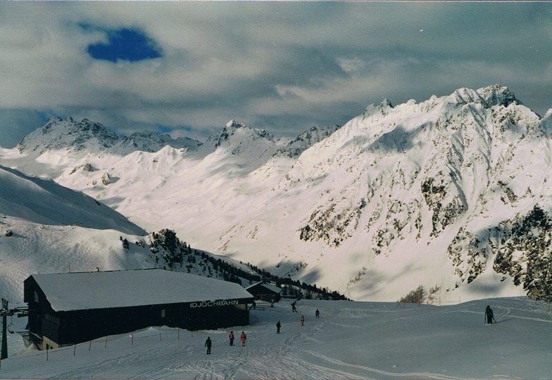 comp_03idjochbahnyip81.jpg
